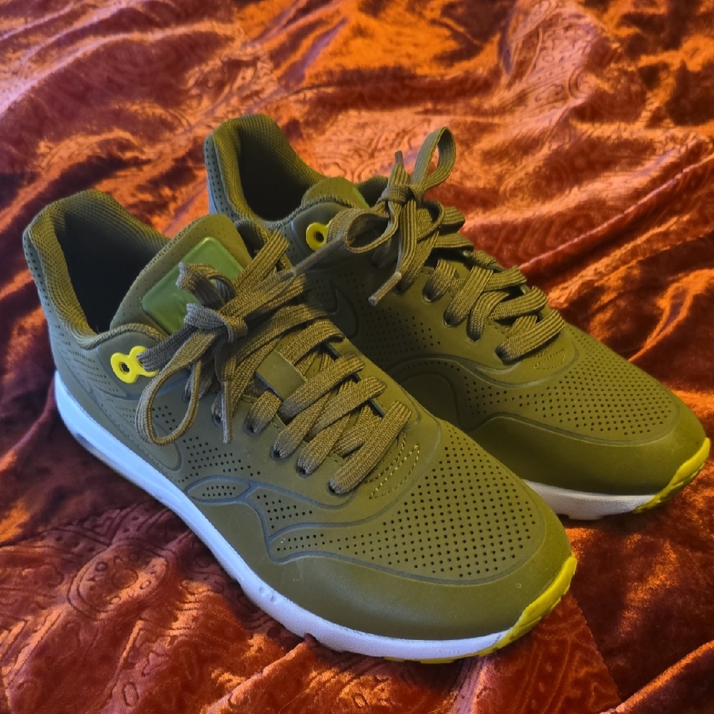 Nike Olive Green Women's Sneakers